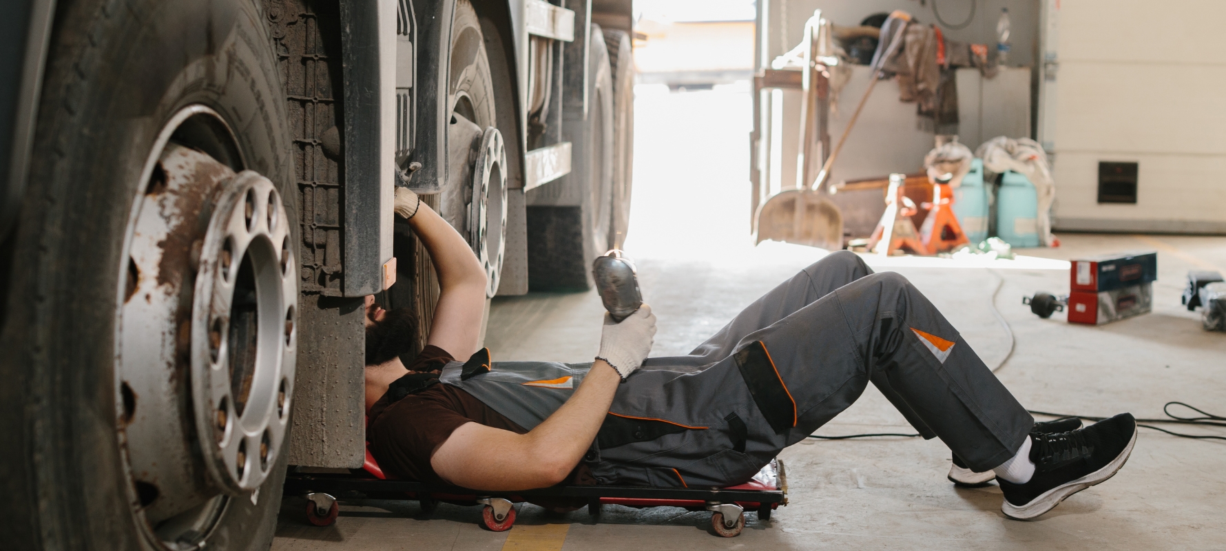 Medium Duty Truck Repair San Diego - Quality Service for Commercial Fleets